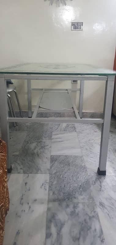 Dinning Table in iron silver colour 1