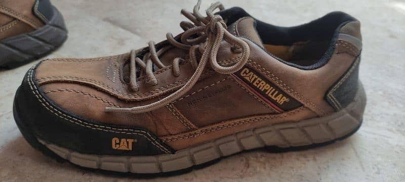 Electric Safety Shoes//CAT 3