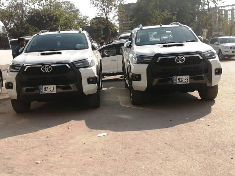 VIP Protocol Guard's Rolls Royce V8 Prado Audi Revo Rent in Islamabad 8