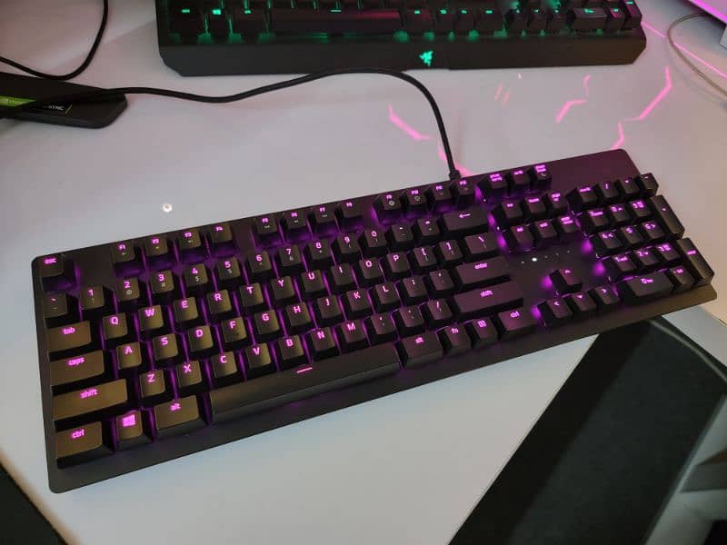 RAZER HUNTSMAN V1 0