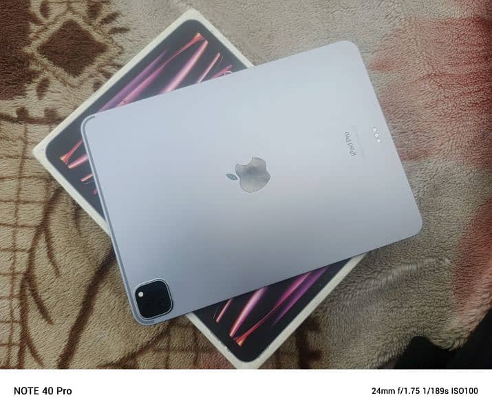 ipad pro M2 chip 128 gb 11inch full 10/10 with box full lush 0