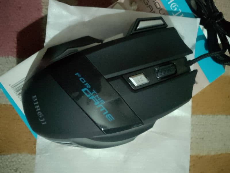 Gaming Mouse with RGB 7 lights and 7buttons 3