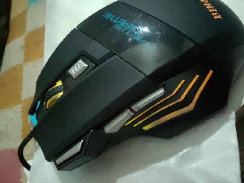 Gaming Mouse with RGB 7 lights and 7buttons 5