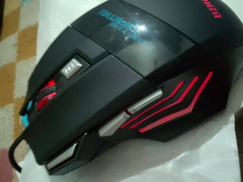 Gaming Mouse with RGB 7 lights and 7buttons 8