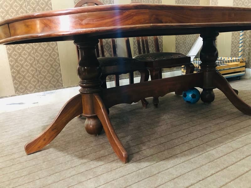 Dinning Table for Sale. 2