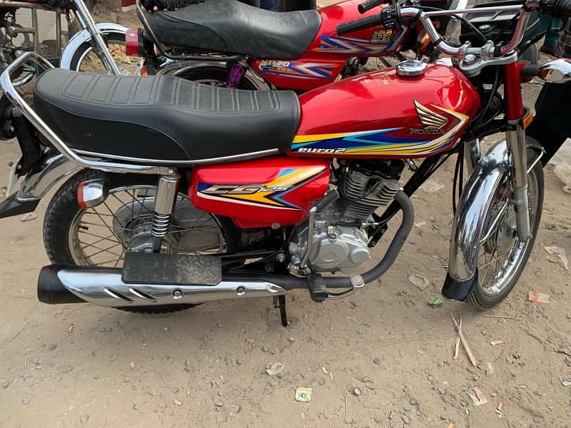 Honda 125 19 model full genuine condition only 4500 km driven 0