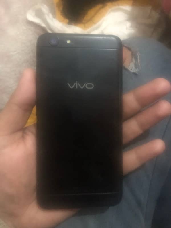 vivo y 1