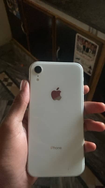 iPhone XR 0