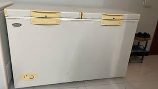 WAVES FULL SIZE 2 DOOR DEEP FREEZER FOR SALE