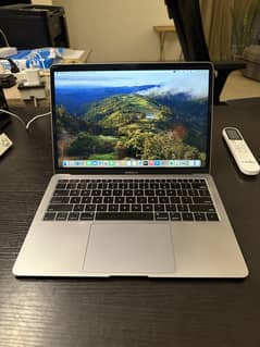 Macbook air 2019 i5 8gb ram 128gb