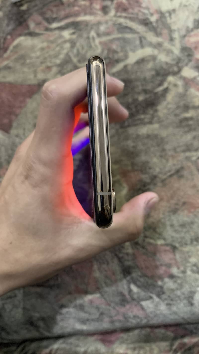 iPhone XS Max PTA 4