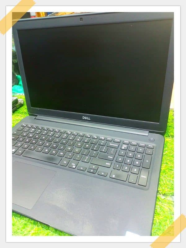 Dell Latitude 3500 i5 8th gen 8. gb 256. gb m. 2 3