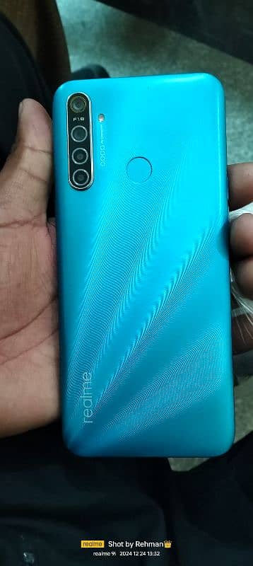 Realme 5i 4/64 0