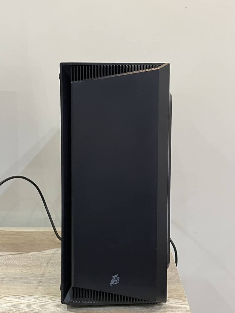 Gaming PC core i5 with monitor 2