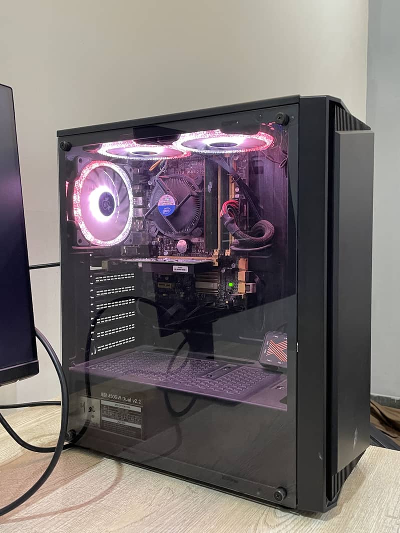 Gaming PC core i5 with monitor 9