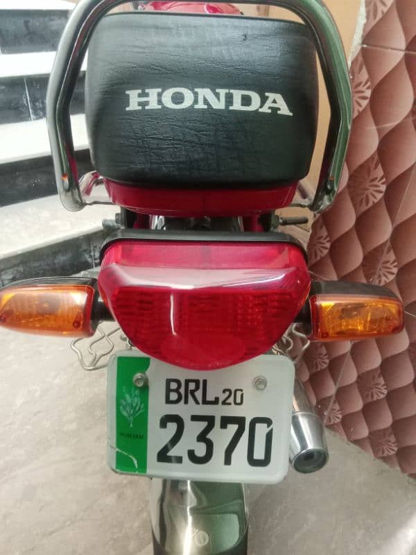 Honda CD 70 2020 model used without any scratches 4