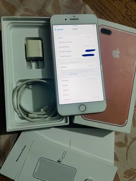 iPhone 7plus (128gb)urgent Sale. 0/3/0/6/4/3/9/8/4/3/0 3