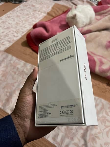 iPhone 7plus (128gb)urgent Sale. 0/3/0/6/4/3/9/8/4/3/0 10