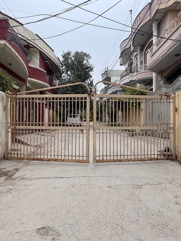 House for rent prime location New Lalazar 1