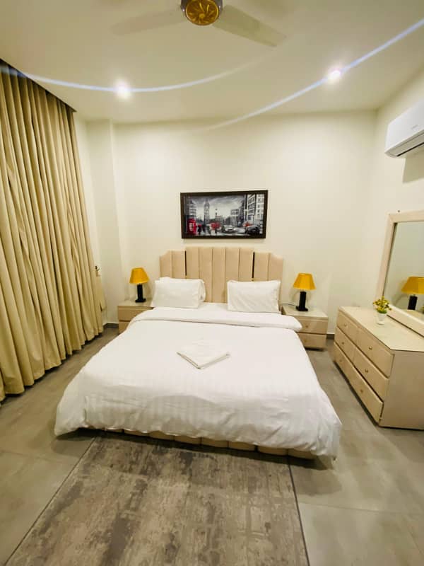 Luxury One BHK per day weekly monthly available for rent 0