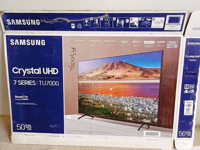 Samsung smart TV 50 inches crystal UHD 7 series TU7000 with box 6