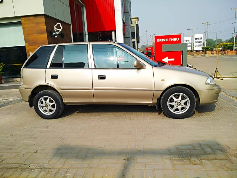 Suzuki Cultus L E 2016 B To B Genuine outclass condition 4