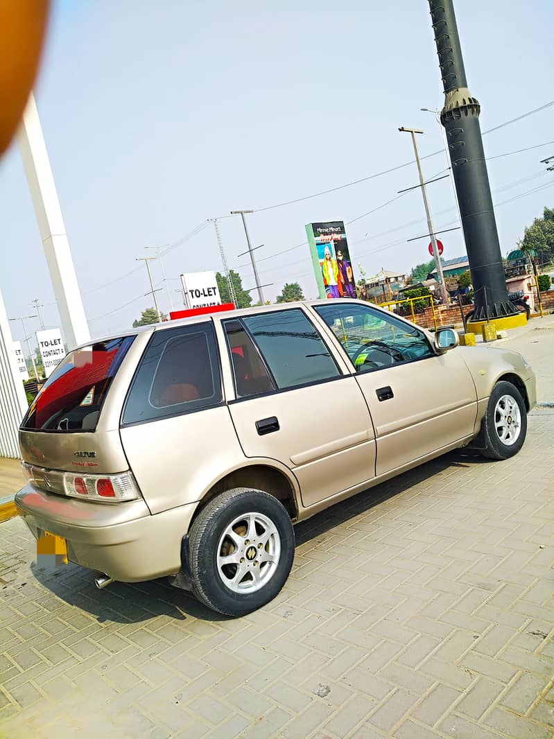 Suzuki Cultus L E 2016 B To B Genuine outclass condition 5