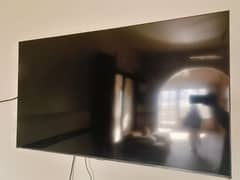 Samsung smart TV 50 inches crystal UHD 7 series TU7000 with box