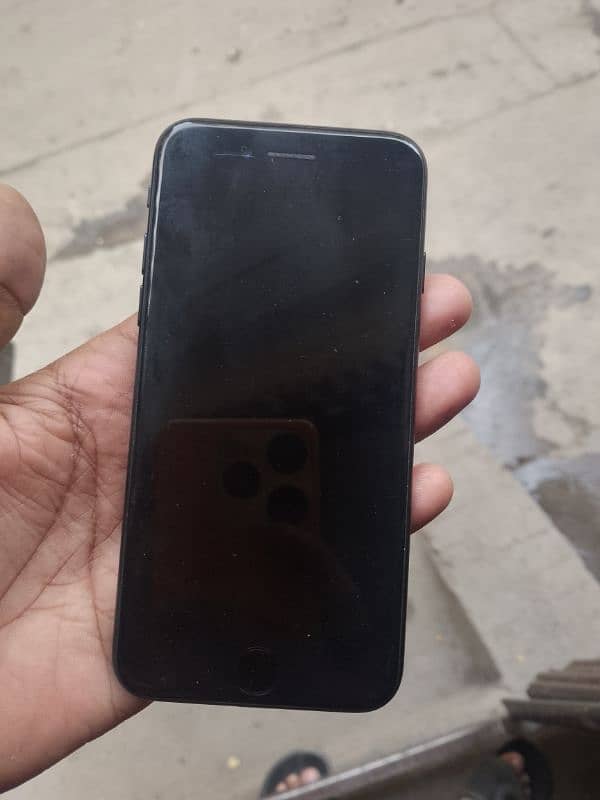 iphone 7 non pta 10/10 condition 1