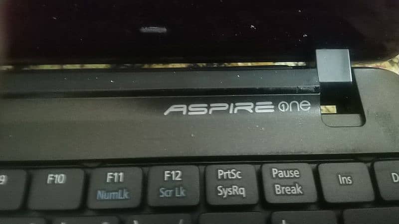 Aspire one laptop 17