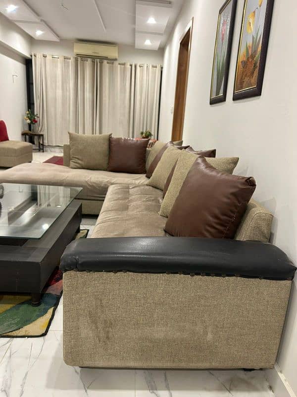 Well maintained L shaped sofa 1