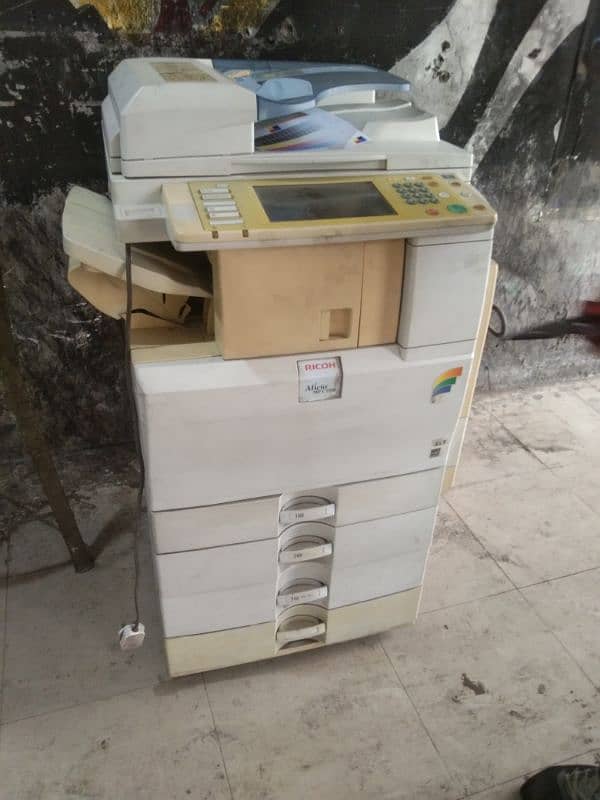 xerox 5890 or Ricoh mp c2550 new 1