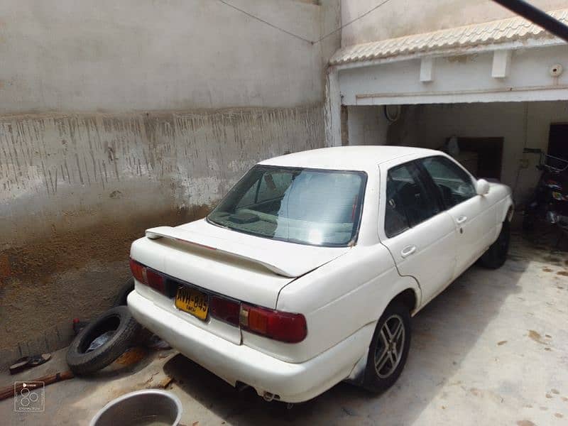 Nissan Sunny 1993 12