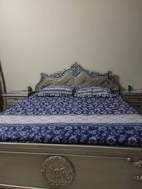 Double bed set items 2