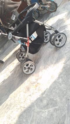 Import Quality Baby Pram/ Foldable Walker for Sale عمدہ کوالٹی