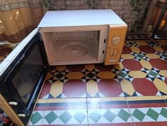 Microwave Oven