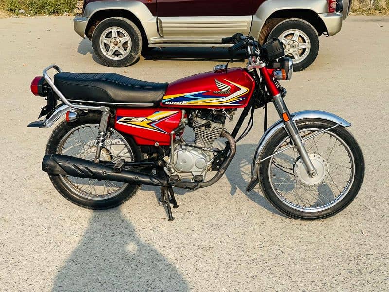 honda CG125 red color 4