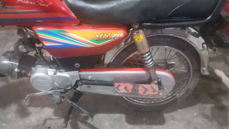 unique motor baik 03296322076 2