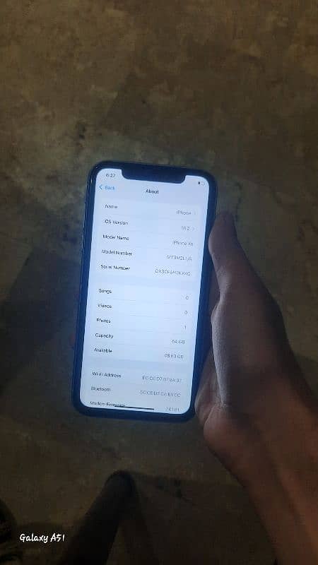 iPhone xr 64gb 4