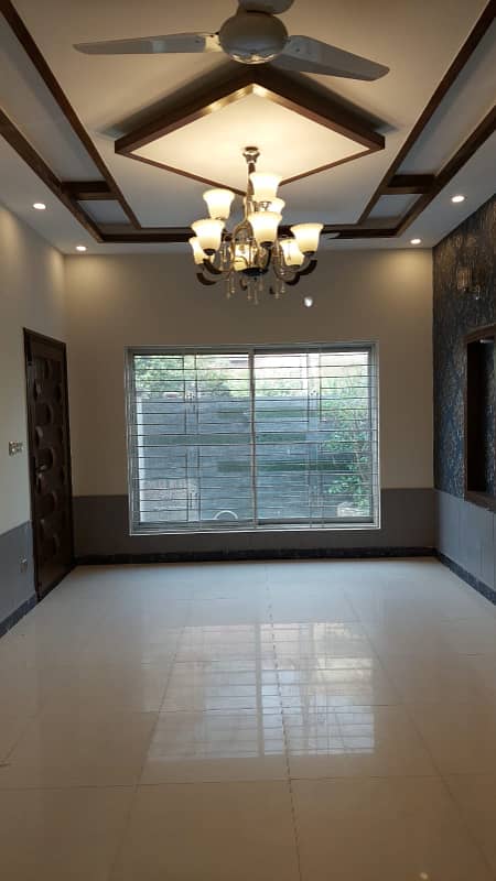 10 MARLA SLIGHTLY USED HOUSE IS AVAILABLE FOR RENT ON TOP LOCATION OF WAPDA TOWN LAHORE 2