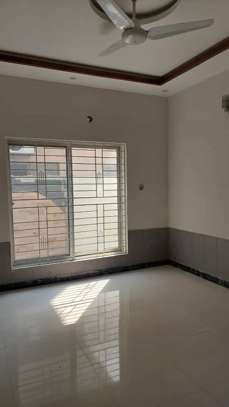 10 MARLA SLIGHTLY USED HOUSE IS AVAILABLE FOR RENT ON TOP LOCATION OF WAPDA TOWN LAHORE 14