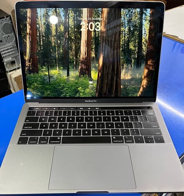 Macbook pro 2019 for sale 2