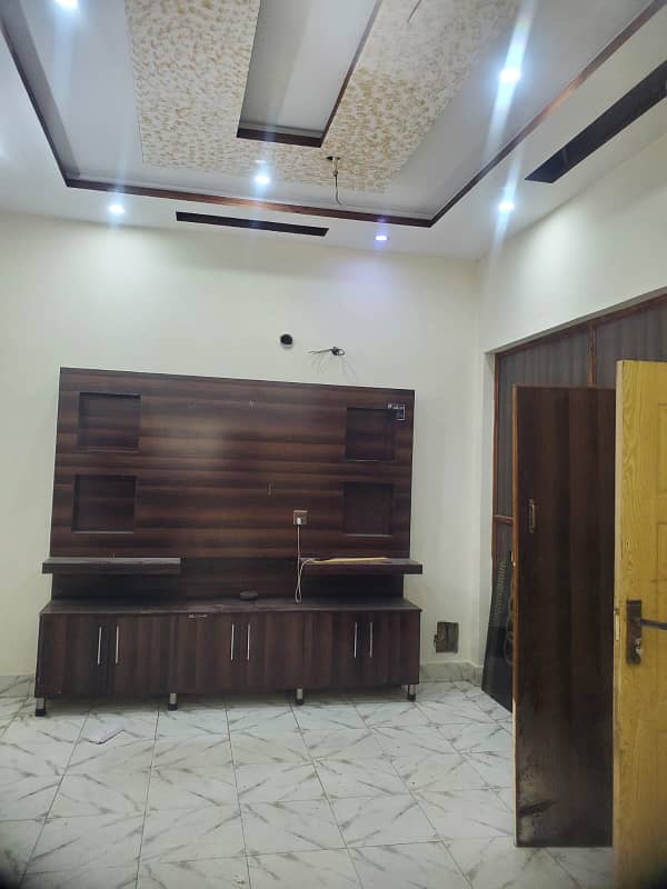 Vip beautiful 6 marla lower portion is available for rent in sabzazar lhr 2