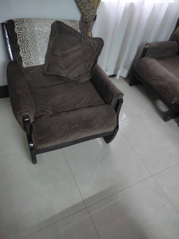 5 seater sofa set + 4 seater sofa set both in 22k 5