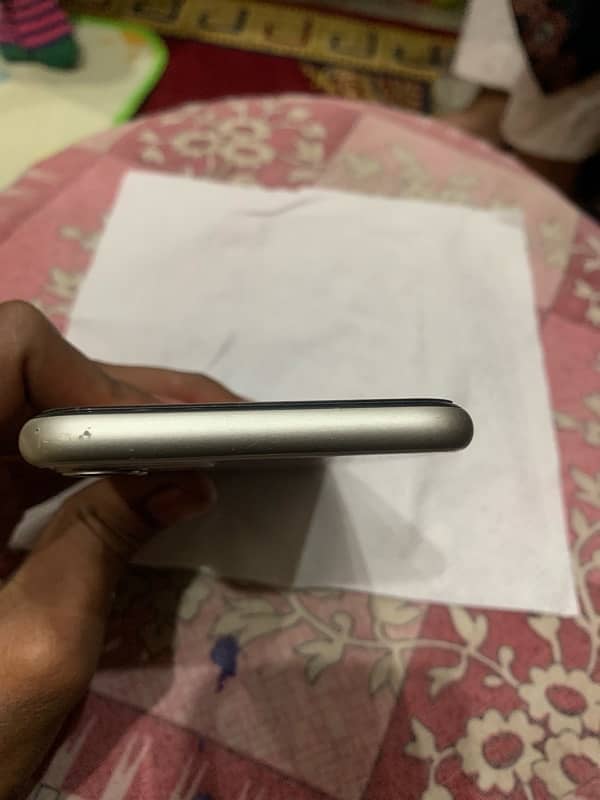 iphone 11 non pta  factory unlock 4