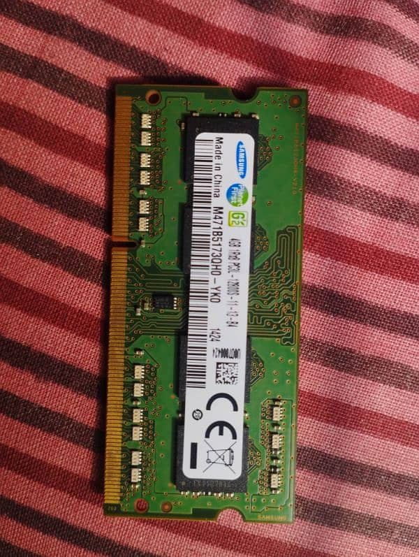 4 Gb ddr 3 pc3-12800 laptop ram. working no issue 0