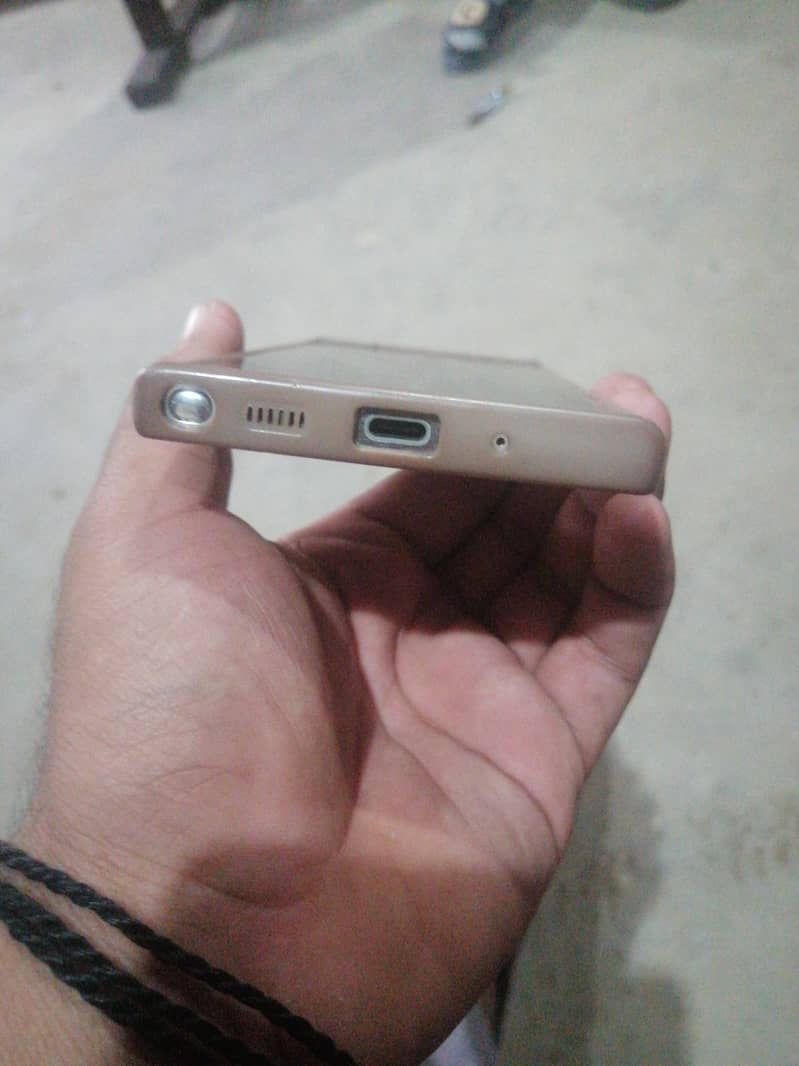 Samsung Mobile S20 Ultra 3