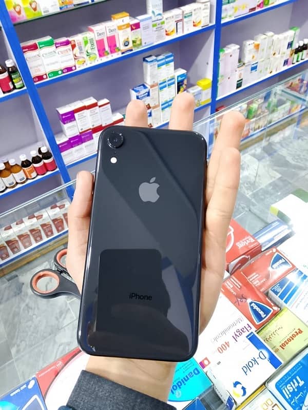 iPhone XR jv 1