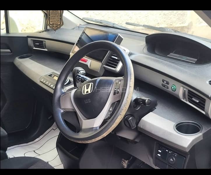 Honda Freed 2012 /17 full orignal 7