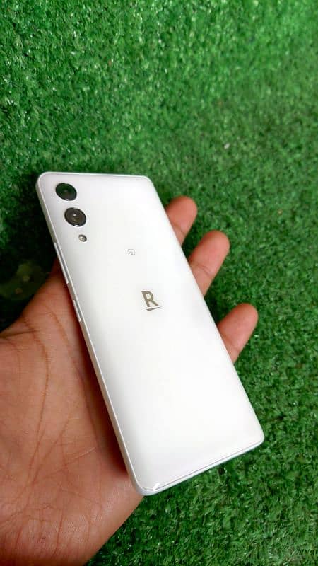 Rakuten hand 5g 1